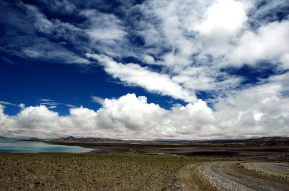 photos of Peigutso Lake in Tibet by Arun Shanbhag