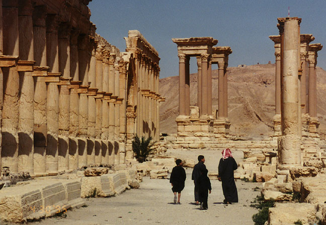 Muslim on Muslim massacres: Hundreds of dead bodies line the street in ancient city Palmyra and 400 women and children&nbsp;slaughtered
